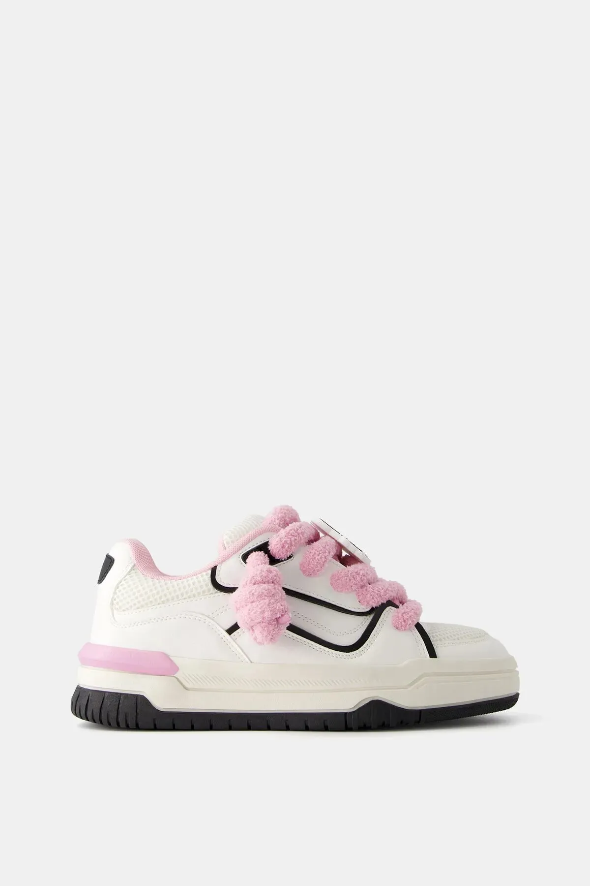 Bershka Women's Hello Kitty Sneakers