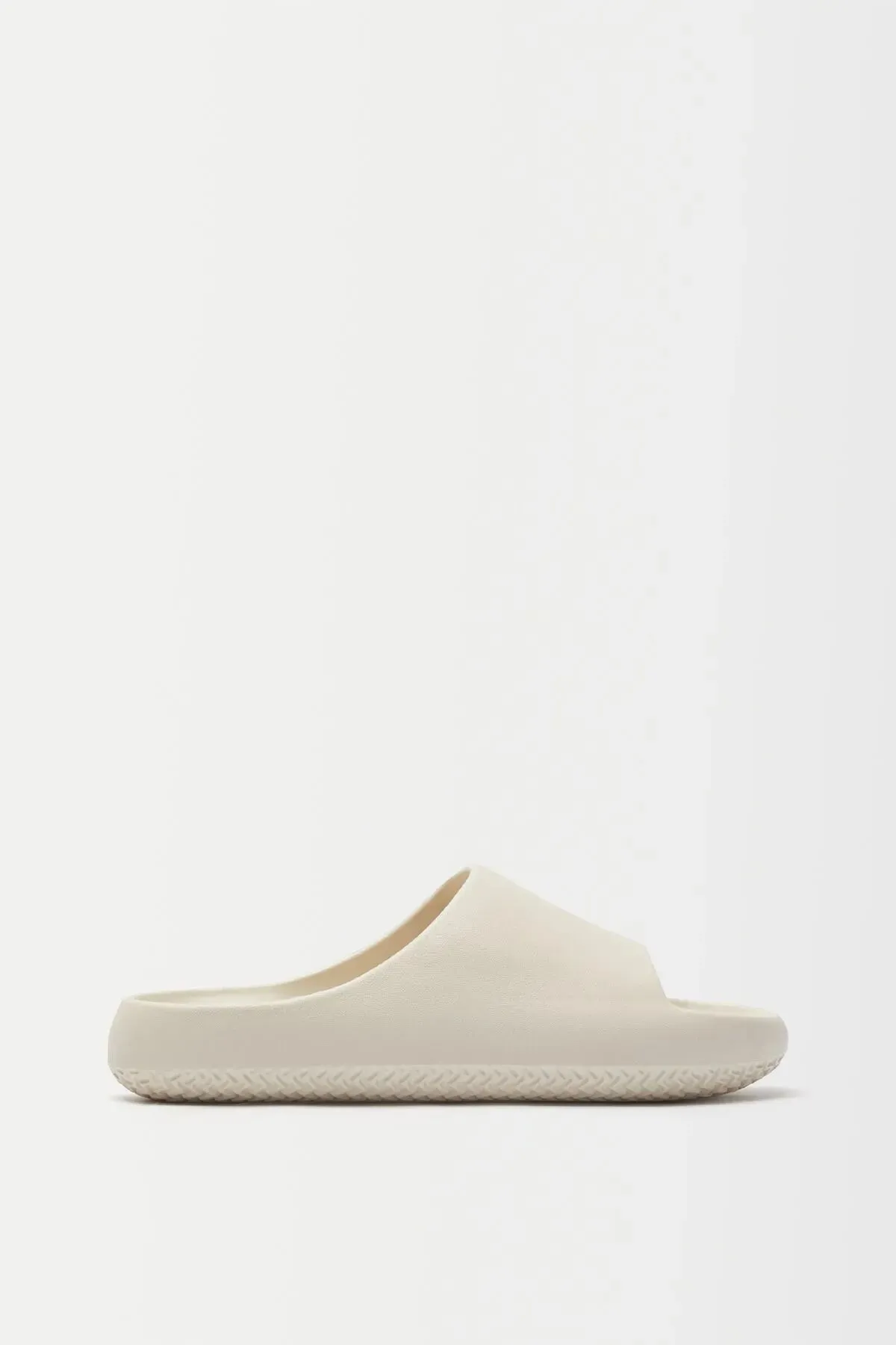 Bershka Women's Textured Flat Slippers