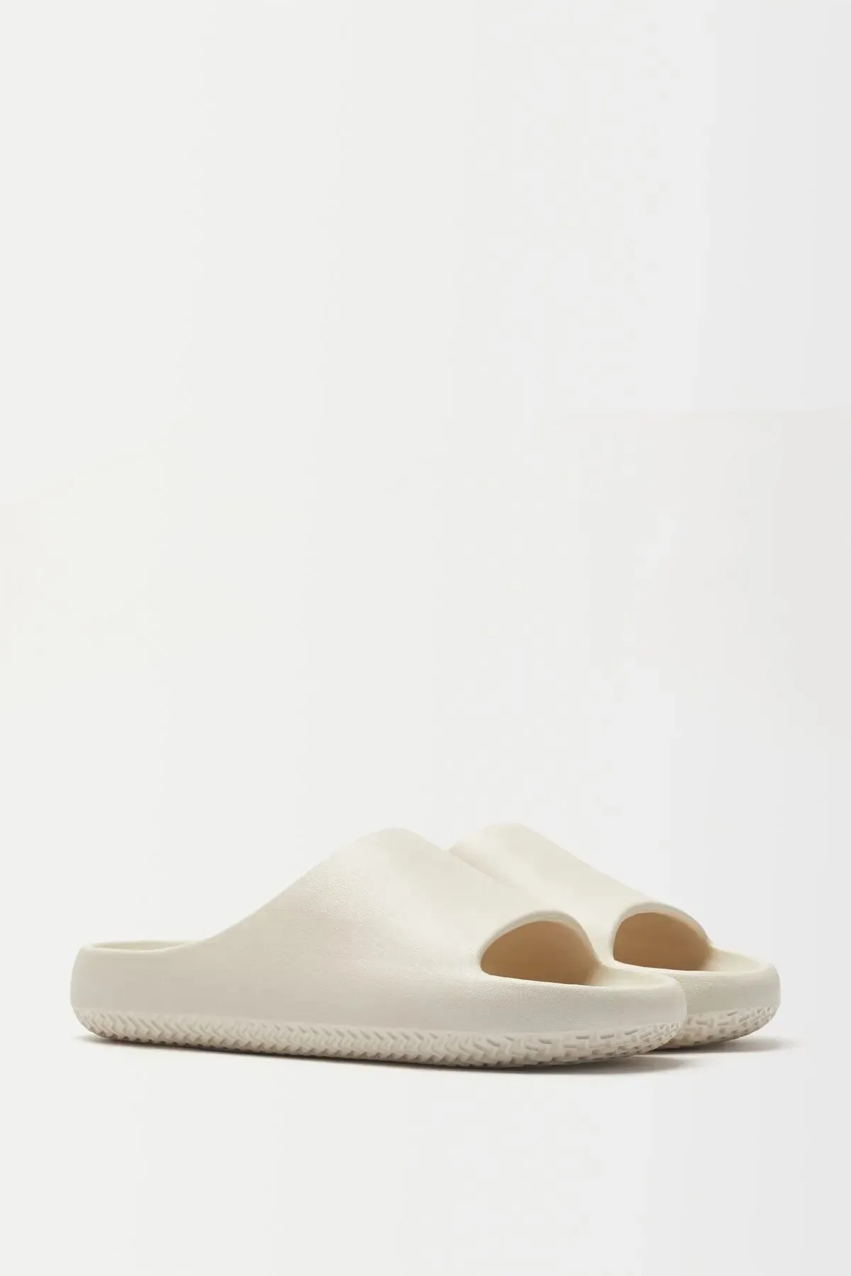 Bershka Women's Textured Flat Slippers